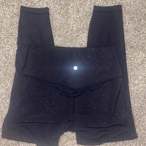 Black Lululemon Aligns